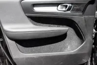 Volvo XC40 din 2020 cu 90.000 km - oferta VOL126827 - foto 10