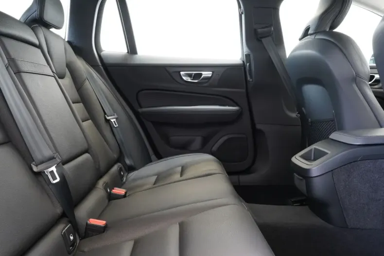 Volvo V60 din 2020 cu 87.759 km - oferta VOL126831 - foto 16