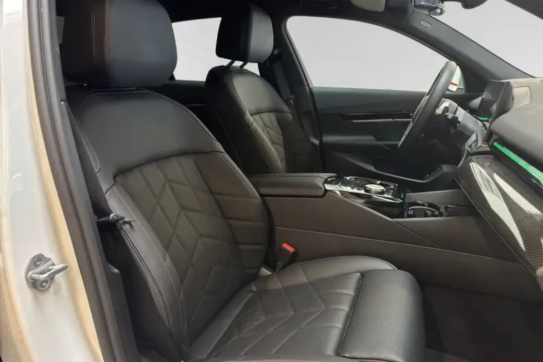 BMW 520 din 2024 cu 13.456 km - oferta BMW126834 - foto 7