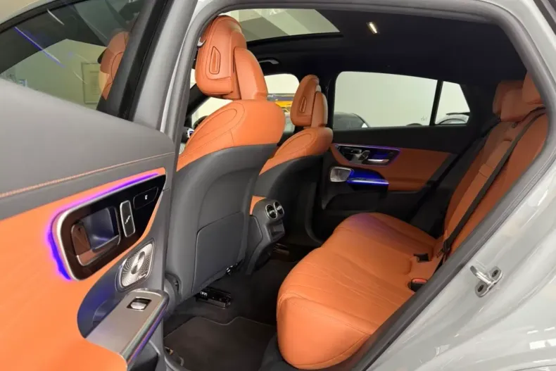 Mercedes-Benz GLC 300 din 2024 cu 18.000 km - oferta MER126836 - foto 7