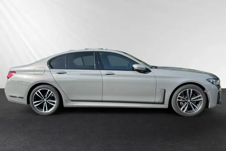 BMW 740 din 2021 cu 80.740 km - oferta BMW126843 - foto 3