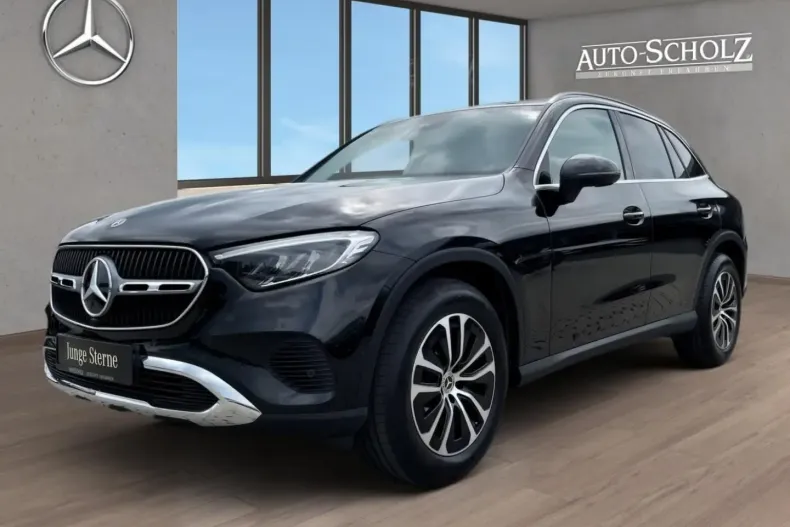 Mercedes-Benz GLC 200 din 2023 cu 6.525 km - oferta MER126845 - foto 1