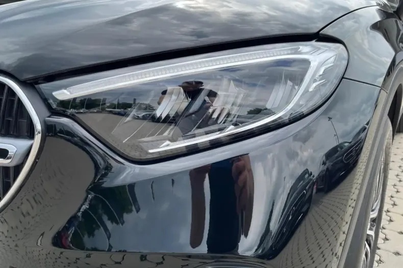 Mercedes-Benz GLC 200 din 2023 cu 6.525 km - oferta MER126845 - foto 2