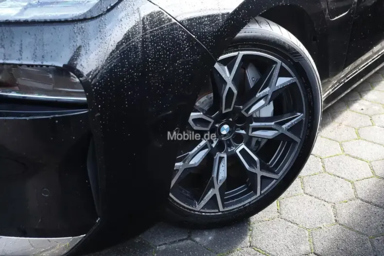 BMW 750 din 2024 cu 4.727 km - oferta BMW126853 - foto 12