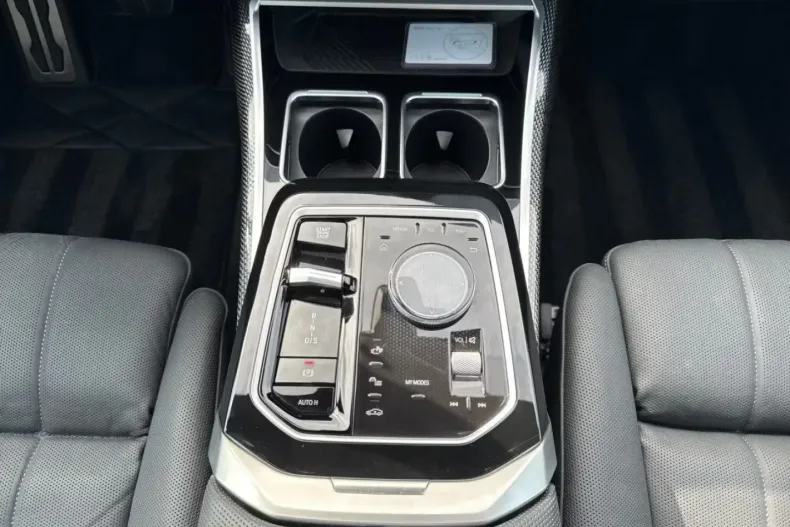 BMW 740 din 2024 cu 24.556 km - oferta BMW126857 - foto 10