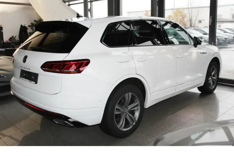 Volkswagen Touareg din 2022 cu 40.000 km - oferta VOL126881 - foto 7