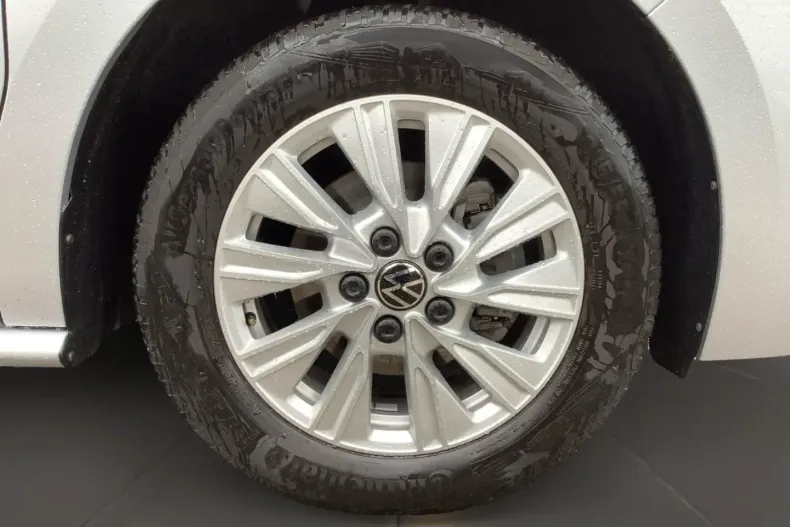 Volkswagen T7 Multivan din 2024 cu 28.652 km - oferta VOL126882 - foto 6