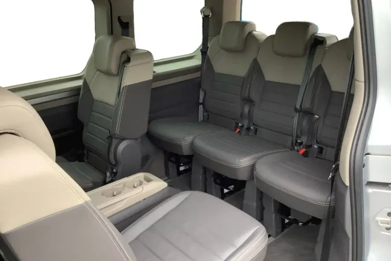 Volkswagen T7 Multivan din 2024 cu 28.652 km - oferta VOL126882 - foto 8