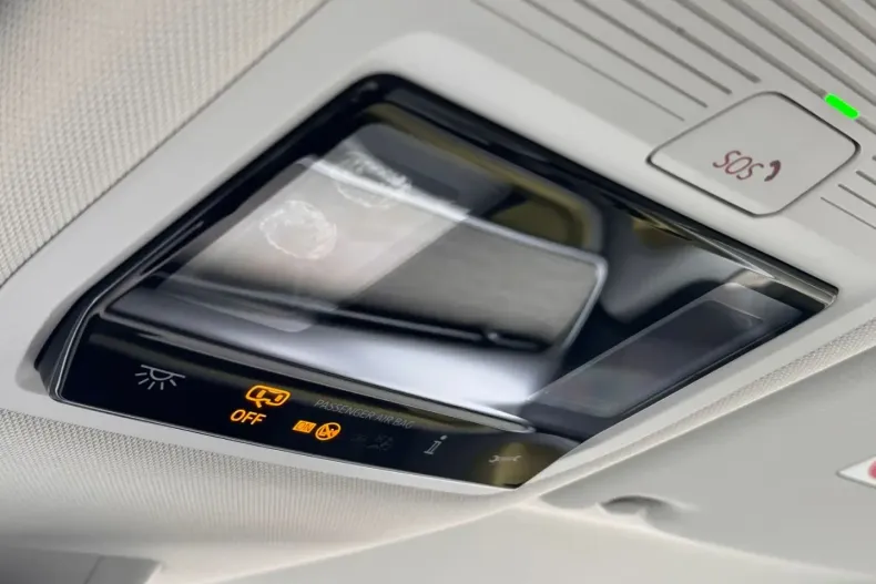 Volkswagen ID. Buzz din 2023 cu 7.000 km - oferta VOL126885 - foto 19