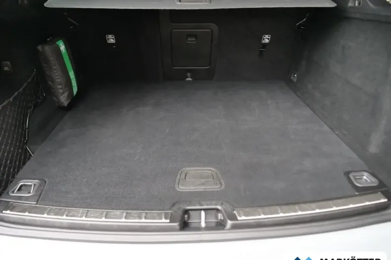 Volvo XC60 din 2024 cu 41.240 km - oferta VOL126896 - foto 8