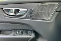 Volvo XC60 din 2023 cu 40.892 km - oferta VOL126897 - foto 17