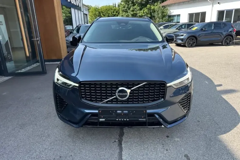 Volvo XC60 din 2022 cu 53.500 km - oferta VOL126899 - foto 2