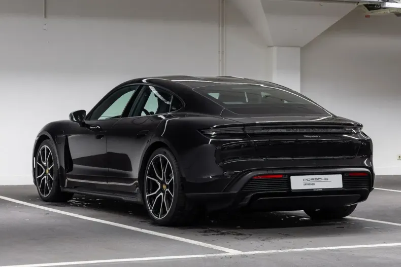 Porsche Taycan din 2025 cu 5.911 km - oferta POR126906 - foto 3