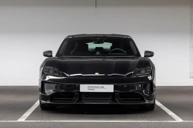 Porsche Taycan din 2025 cu 5.911 km - oferta POR126906 - foto 4