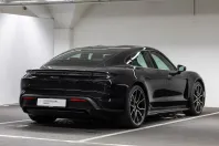Porsche Taycan din 2025 cu 5.911 km - oferta POR126906 - foto 8