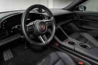 Porsche Taycan din 2025 cu 5.911 km - oferta POR126906 - foto 14