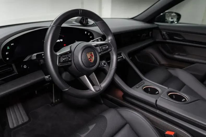 Porsche Taycan din 2025 cu 5.911 km - oferta POR126906 - foto 14