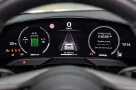 Porsche Taycan din 2025 cu 5.911 km - oferta POR126906 - foto 25