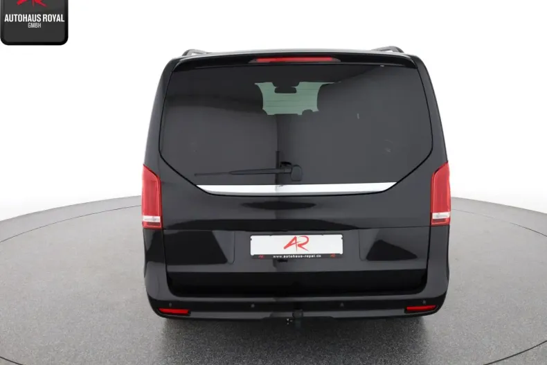 Mercedes-Benz V 300 din 2022 cu 81.366 km - oferta MER126934 - foto 4