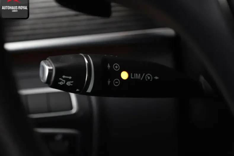 Mercedes-Benz V 300 din 2022 cu 81.366 km - oferta MER126934 - foto 18