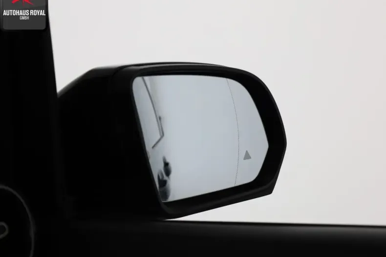 Mercedes-Benz V 300 din 2022 cu 81.366 km - oferta MER126934 - foto 28