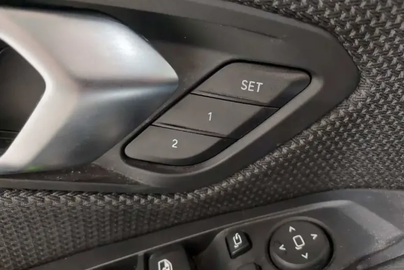 BMW 320 din 2024 cu 47.300 km - oferta BMW126960 - foto 13