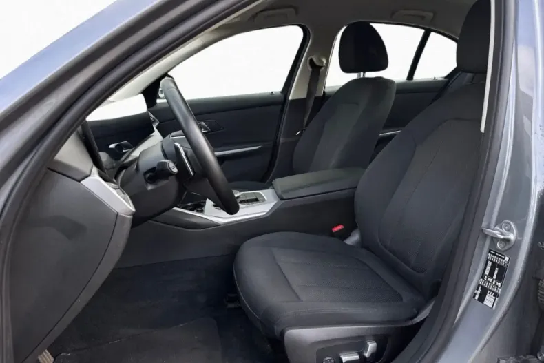 BMW 318 din 2023 cu 49.565 km - oferta BMW126964 - foto 5