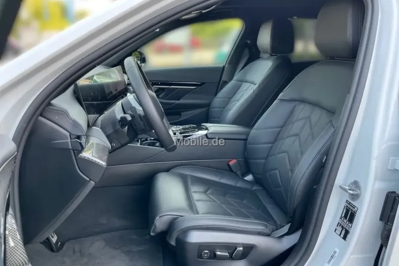 BMW 520 din 2024 cu 25.163 km - oferta BMW126977 - foto 10