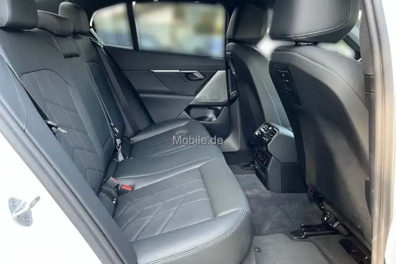 BMW 520 din 2024 cu 25.163 km - oferta BMW126977 - foto 17