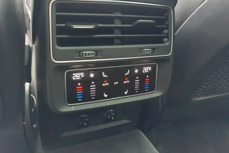 Audi RSQ8 din 2024 cu 21.655 km - oferta AUD126979 - foto 15