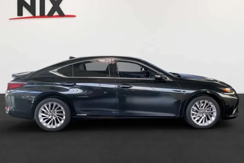 Lexus ES 300 din 2020 cu 45.082 km - oferta LEX126983 - foto 4