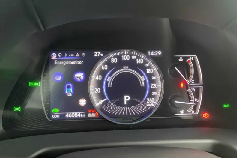 Lexus ES 300 din 2020 cu 45.082 km - oferta LEX126983 - foto 13