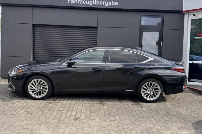 Lexus ES 300 din 2021 cu 75.850 km - oferta LEX126984 - foto 3