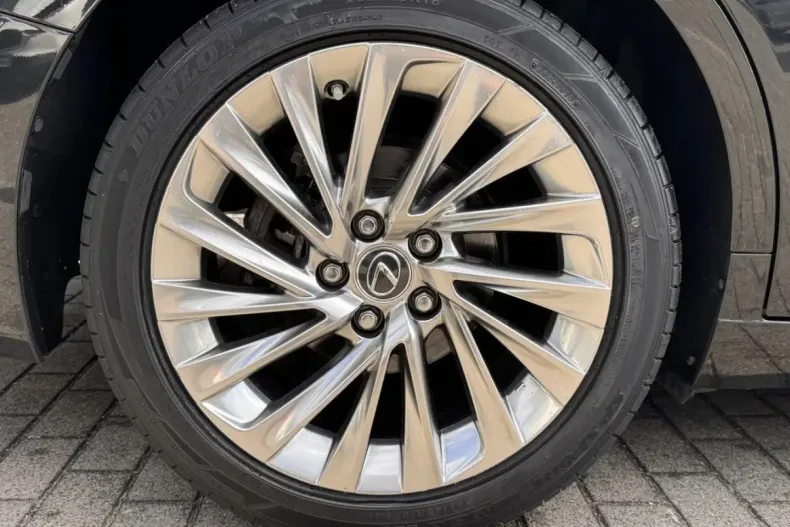 Lexus ES 300 din 2021 cu 75.850 km - oferta LEX126984 - foto 17