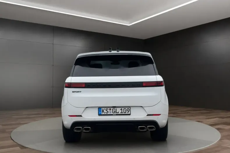 Land Rover Range Rover Sport din 2025 cu 14.950 km - oferta LAN126988 - foto 4