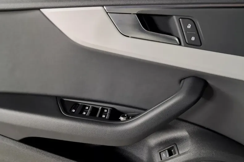 Audi A5 din 2021 cu 63.951 km - oferta AUD126994 - foto 11