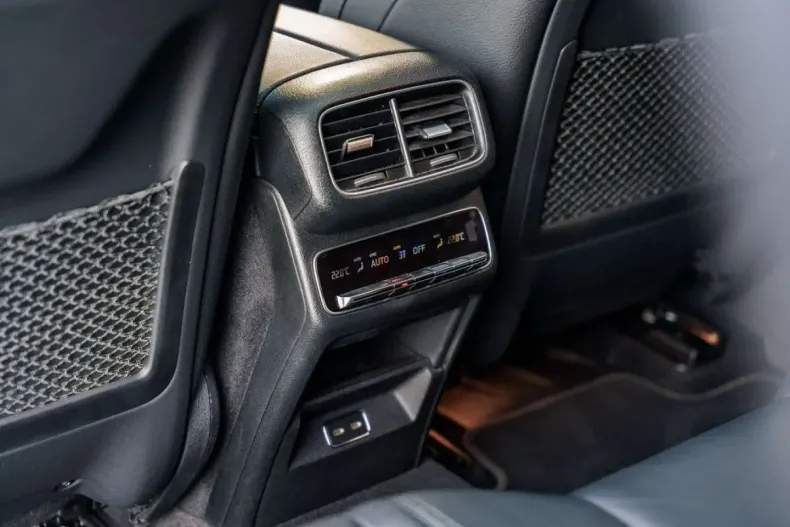 Mercedes-Benz GLE 350 din 2023 cu 37.491 km - oferta MER127012 - foto 13