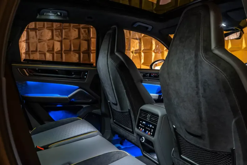 Porsche Cayenne din 2025 cu 5 km - oferta POR127025 - foto 12