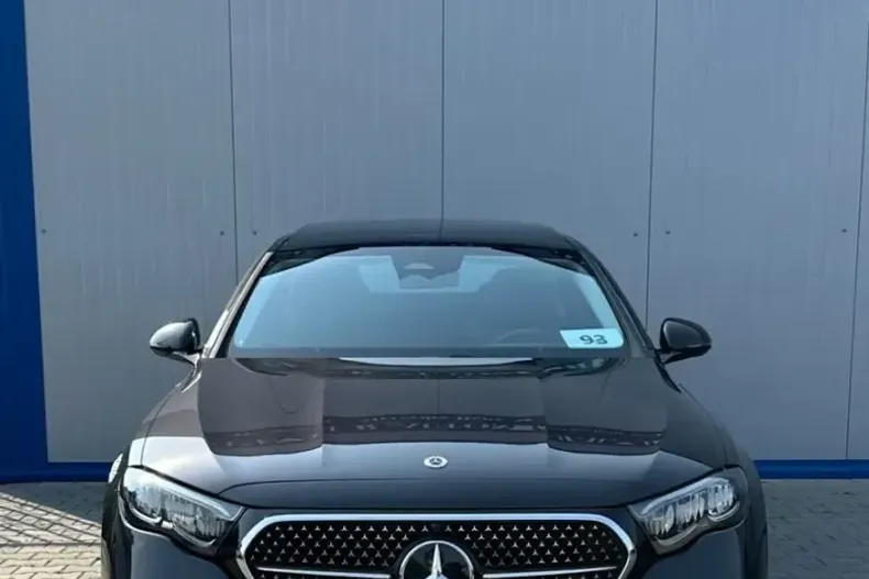 Mercedes-Benz E 200 din 2023 cu 41.149 km - oferta MER127028 - foto 2