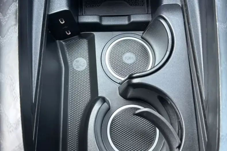 Mercedes-Benz E 200 din 2023 cu 41.149 km - oferta MER127028 - foto 25