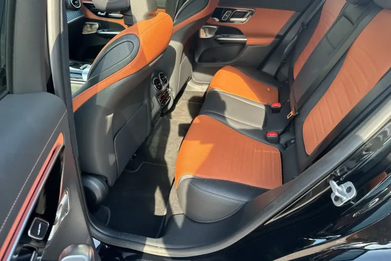 Mercedes-Benz GLC 200 din 2024 cu 17.500 km - oferta MER127081 - foto 6