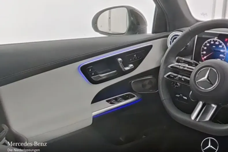 Mercedes-Benz GLC 220 din 2025 cu 4.758 km - oferta MER127084 - foto 3