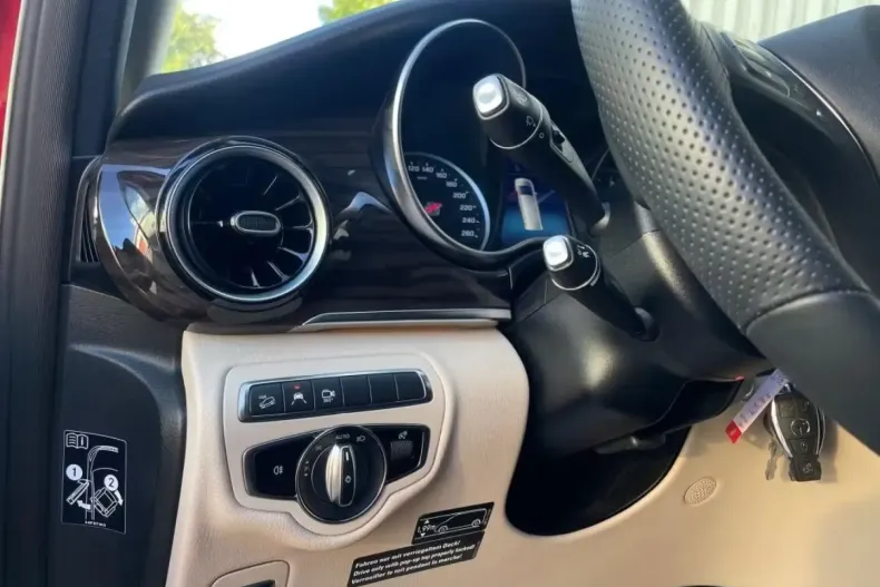 Mercedes-Benz V 300 din 2024 cu 7.998 km - oferta MER127086 - foto 9