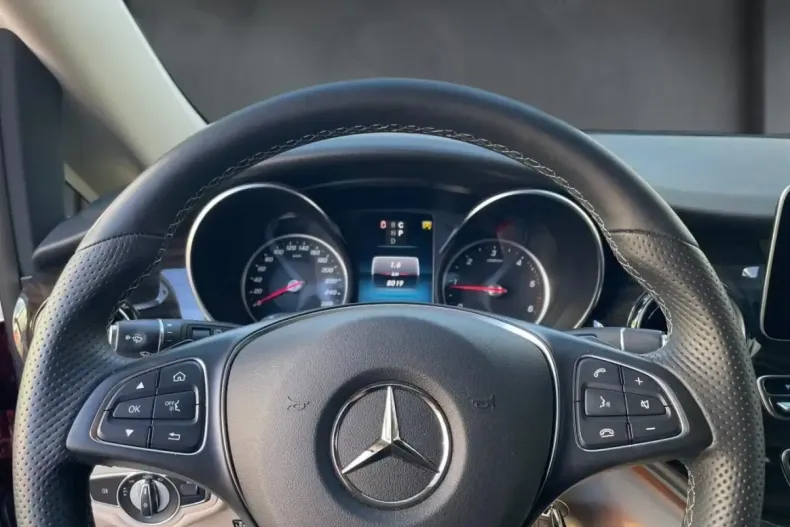 Mercedes-Benz V 300 din 2024 cu 7.998 km - oferta MER127086 - foto 10