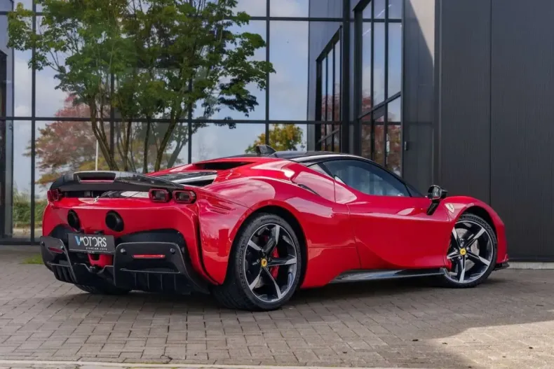 Ferrari SF90 din 2022 cu 27.416 km - oferta FER127095 - foto 3