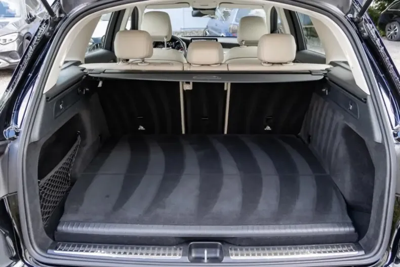 Mercedes-Benz GLC 300 din 2021 cu 89.850 km - oferta MER127102 - foto 6