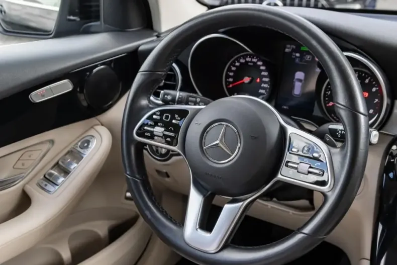 Mercedes-Benz GLC 300 din 2021 cu 89.850 km - oferta MER127102 - foto 11