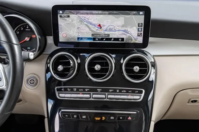 Mercedes-Benz GLC 300 din 2021 cu 89.850 km - oferta MER127102 - foto 12