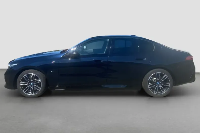 BMW 530 din 2024 cu 23.270 km - oferta BMW127112 - foto 2