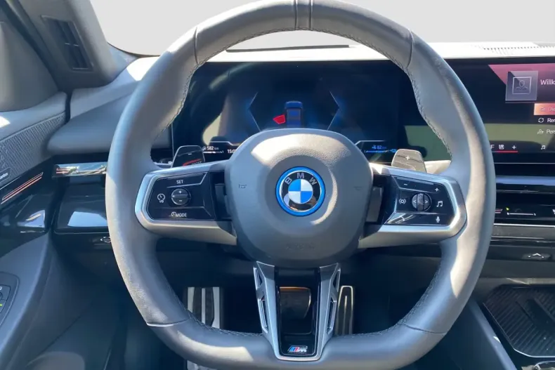 BMW 530 din 2024 cu 23.270 km - oferta BMW127112 - foto 5